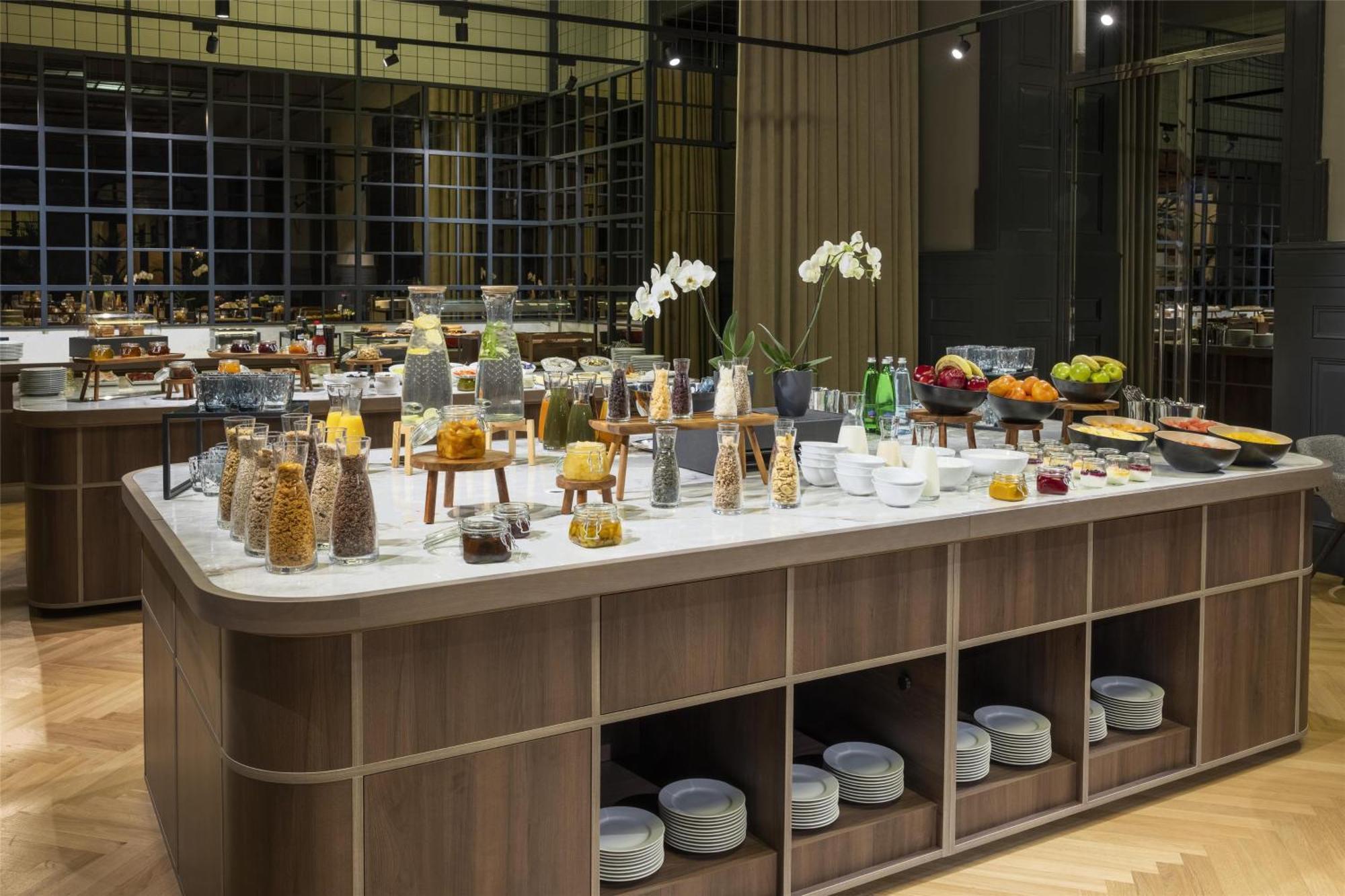 Hotel Nh Collection Carlo Iv Praha